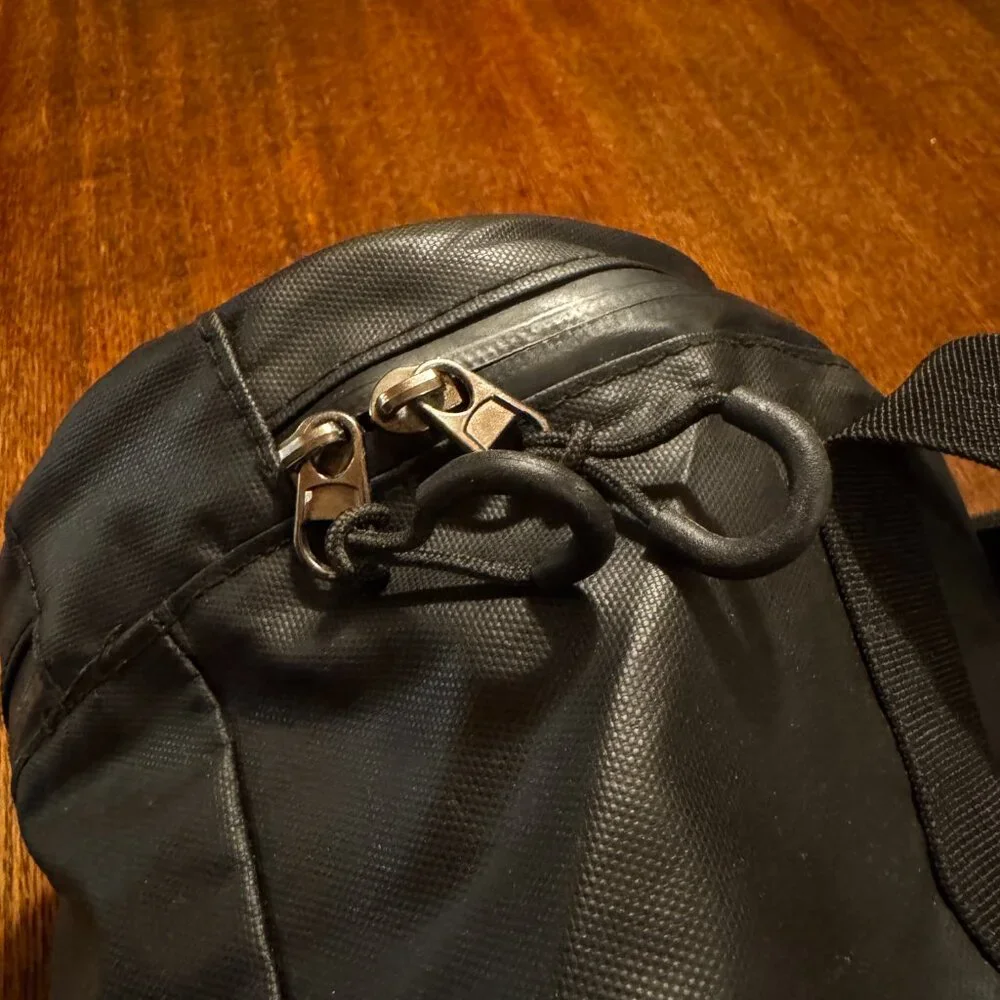 insulated shoulder /water bag